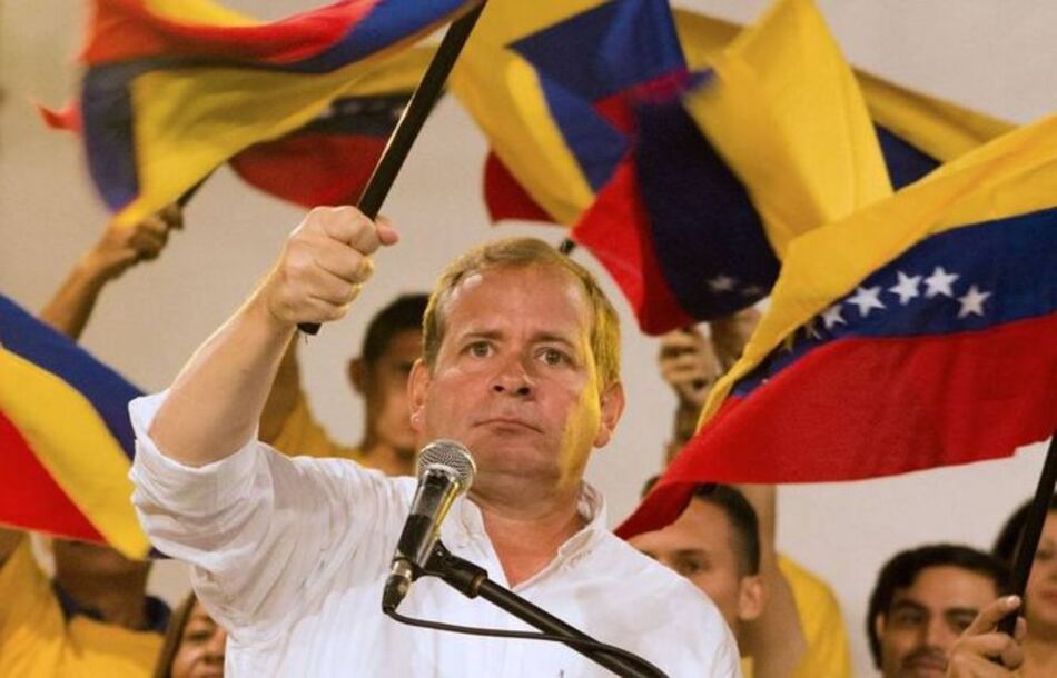 Legisladores chavistas invalidan elección de gobernador opositor en Venezuela