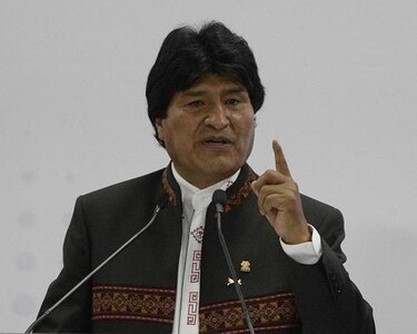 Morales increpa públicamente a canciller de Chile por impasse con Bolivia
