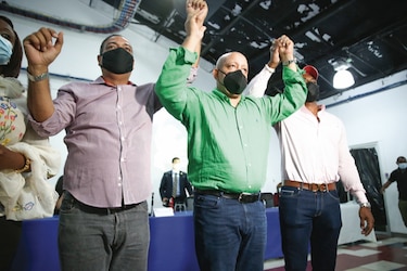 Crispiano Adames busca robustecer el apoyo para su candidatura; CD le da espaldarazo