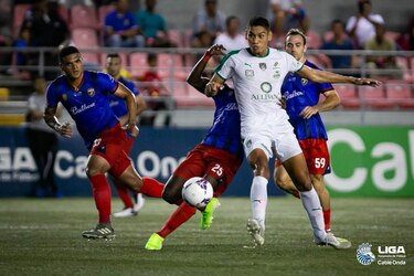 Costa del Este y CAI parten con ventaja en las semifinales de la LPF