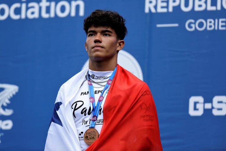 Panameños González y Elizondo, las revelaciones del Panamericano de Surf