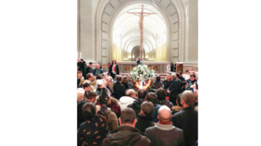 Suspenden cautelarmente la exhumación de Franco