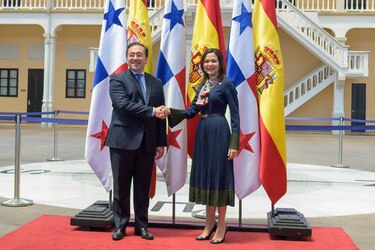 Ministro de Asuntos Exteriores español expresa que ‘la situación en Darién es muy preocupante’
