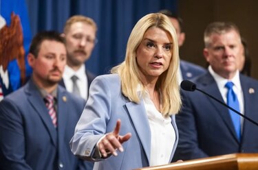 FBI arresta a cinco personas acusadas de planear un ‘ataque terrorista’ en California