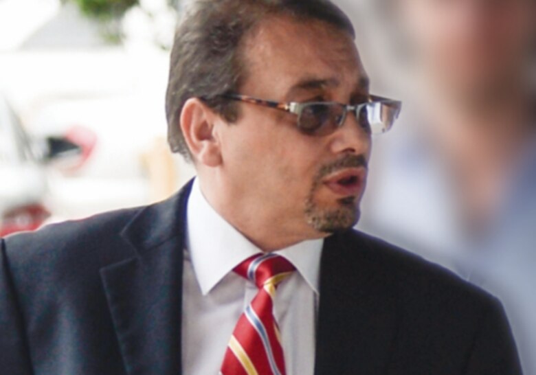 Lescure: jueces pueden cobrar millones o miles