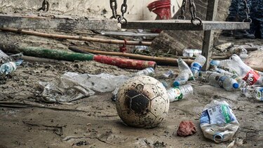 ‘Eran mis niños’: la profesora que salvó a 20 alumnos antes de morir tras el accidente del avión en Bangladesh que cayó sobre una escuela