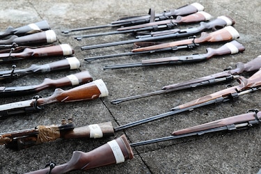 Casi 6,000 municiones y decenas de armas se entregan en jornada de ‘Armas por Comida’