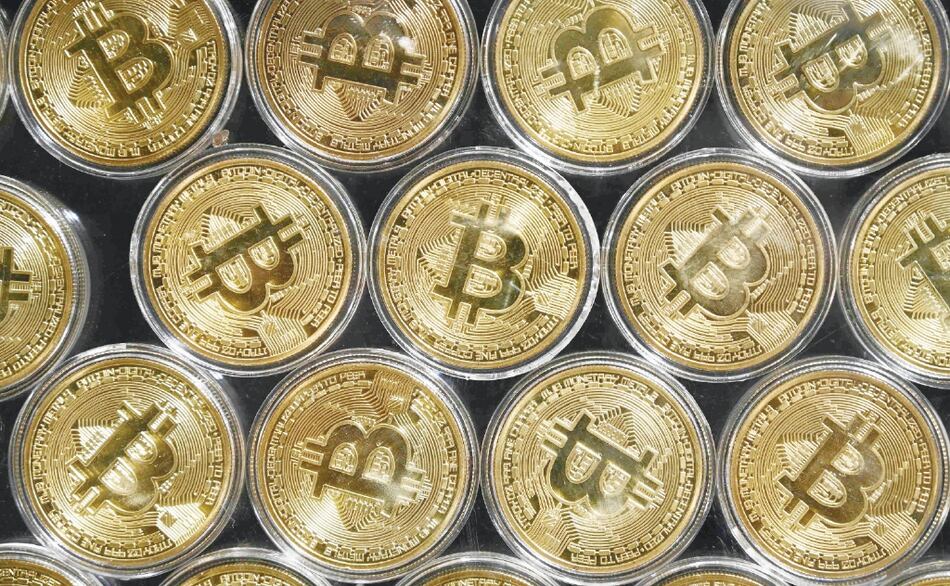 Monedas alternativas están ganando adeptos