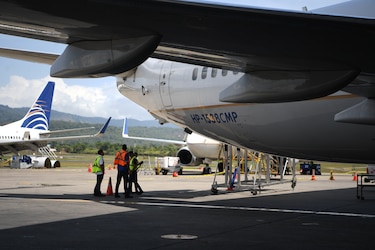 Aumenta la demanda de técnicos aeronáticos en Panamá ¿dónde estudiar?