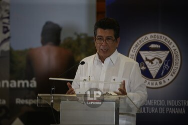 Cámara de Comercio conmemora los 34 años de la fundación de la Cruzada Civilista; recuerdan a las víctimas de la dictadura