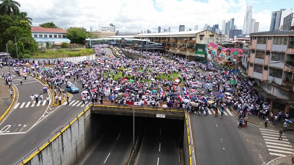 Universitarios protestan en defensa de la autonomía de la Universidad de Panamá