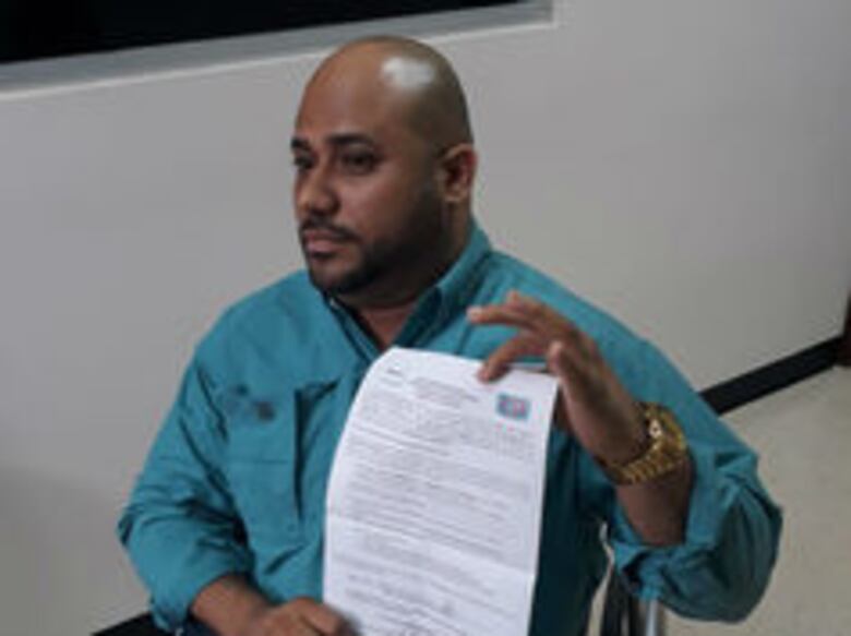 Rómulo Roux se postula como precandidato presidencial de CD