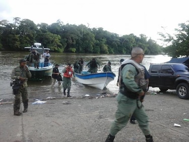 Encuentran 275 kilos de cocaína enterrados en cueva de Chimán
