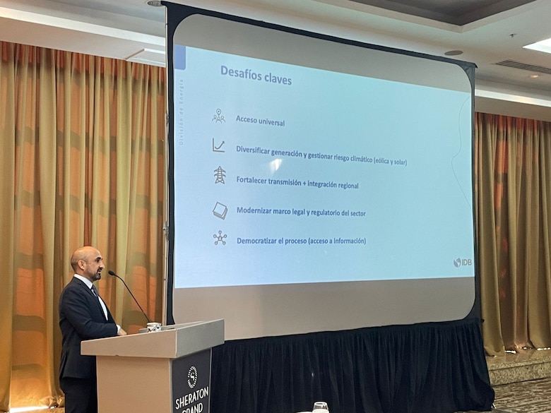 BID: Panamá requiere más infraestructura y actualizar las leyes para acelerar transición energética