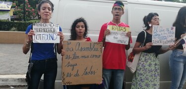 Azuero: universitario protestan contra las reformas constitucionales