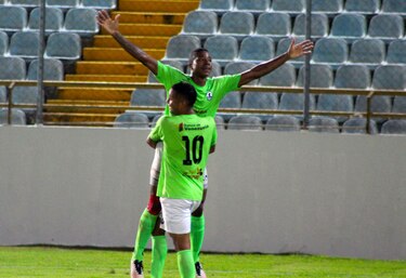 Jugadores panameños en la burbuja del fútbol venezolano