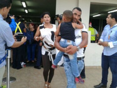 Migrantes cubanos viajan a México