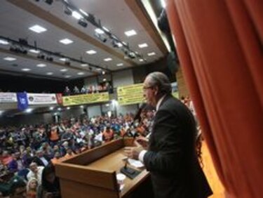 Brasil: Jefe de Diputados acusado de corrupción se aferra al cargo