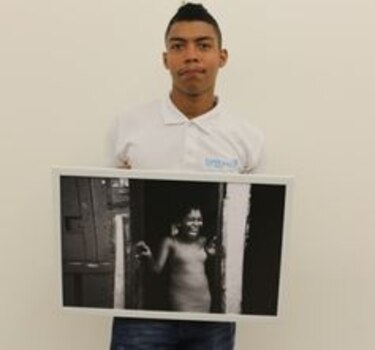 Exposición de fotografías análogas para curar la identidad