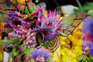 Entre desfiles y comparsas, Río de Janeiro y São Paulo le sacan chispas al Carnaval