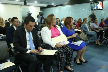 Proyecto de ley 1031: jefa de la Antai admite que la entidad no juega un rol de balance; el Procurador de la Administración exige aplazar el debate