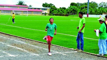 Promueven nueva pista de atletismo