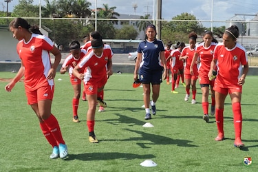 La selección femenina de Panamá finaliza su preparación para el Preolímpico de la Concacaf