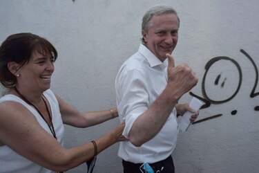 José Antonio Kast, el ultraderechista que quiere aglutinar el voto de oposición y ser presidente de Chile al tercer intento