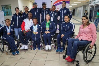 Panameños se bañan de oro en Barranquilla