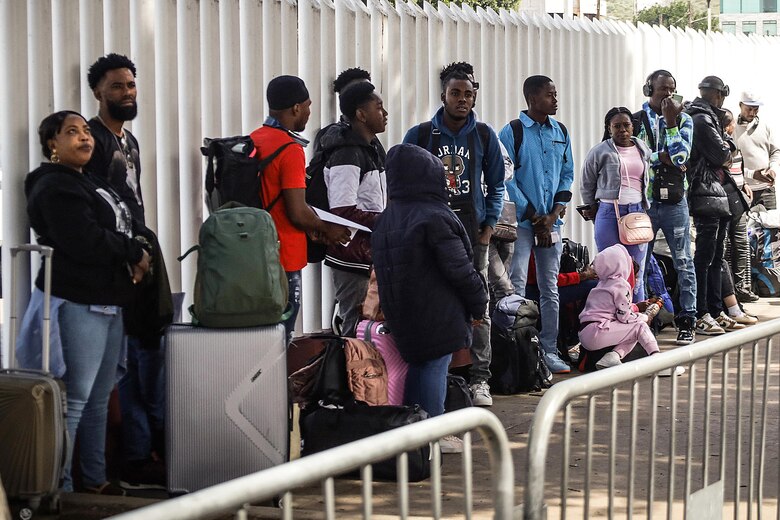 En Tijuana, frontera con Estados Unidos, temen una crisis humanitaria con la restricción al asilo para migrantes