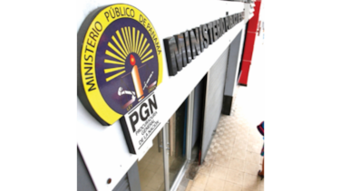 Empresa a la que le decomisaron 10 contenedores de arroz se querella contra el administrador de Aupsa