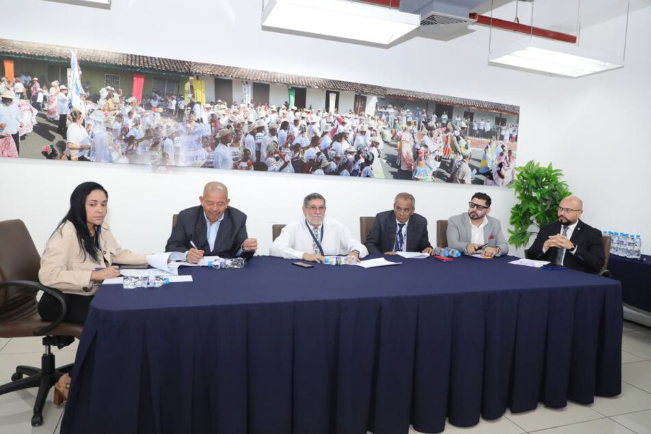 Adelantan fecha para que precandidatos por la libre postulación culminen la recolección de firmas; ahora será el 30 de julio