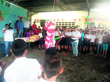 Alumnos de escuela de Chuchupate disfrutaron en grande
