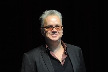 Tim Robbins: 'El teatro no se puede robar de Internet'