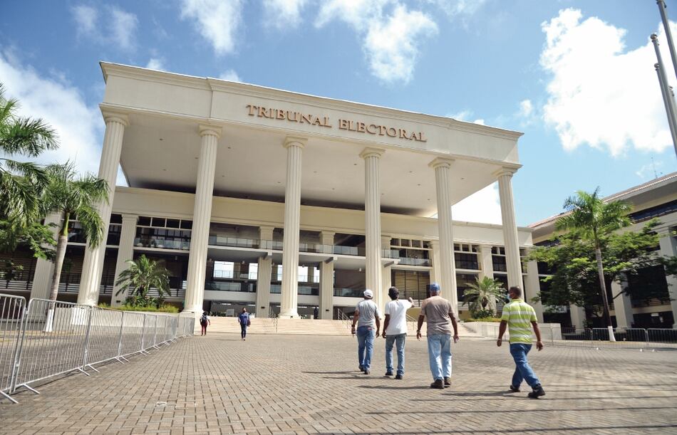 Araúz y Juncá blindan a Martinelli de la justicia penal