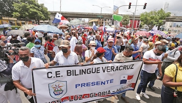 Resistencia y un tamborito para cantar el hartazgo