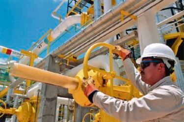 Pemex adjudica a España dos ´floteles´