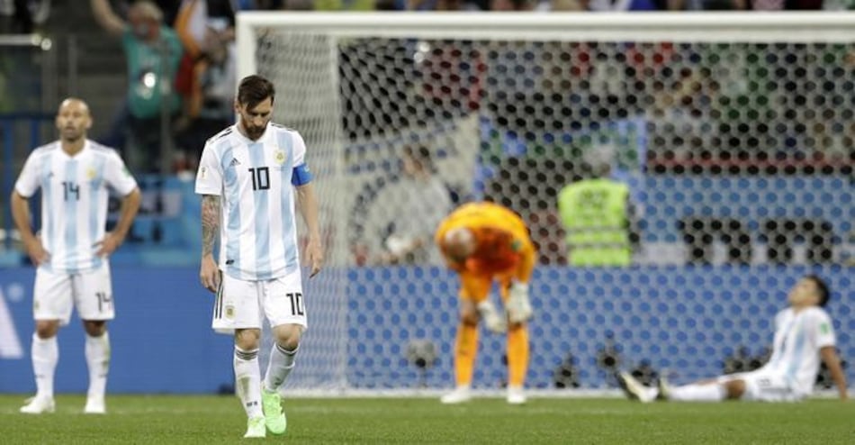 Argentina, entre 'la vergüenza y el papelón' de la selección de Messi