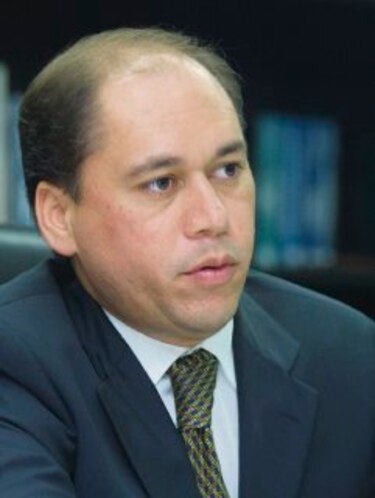 Varela tiene mitad de su Gabinete
