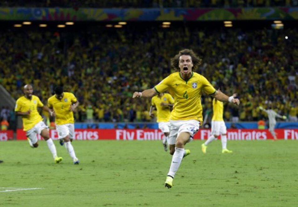 Brasil avanza a semifinales al derrotar a Colombia por 2-1