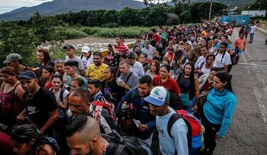 Venezolanos sienten leve respiro con reapertura de frontera con Colombia