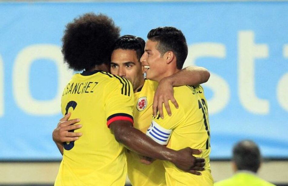 España rescata empate ante Colombia