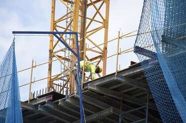 Capac: Urge agilizar trámites y cumplir con los pagos a constructores y bancos