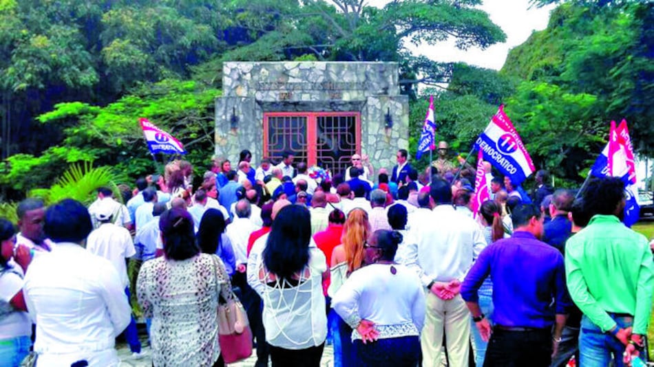 Piden unidad del PRD en aniversario de Torrijos