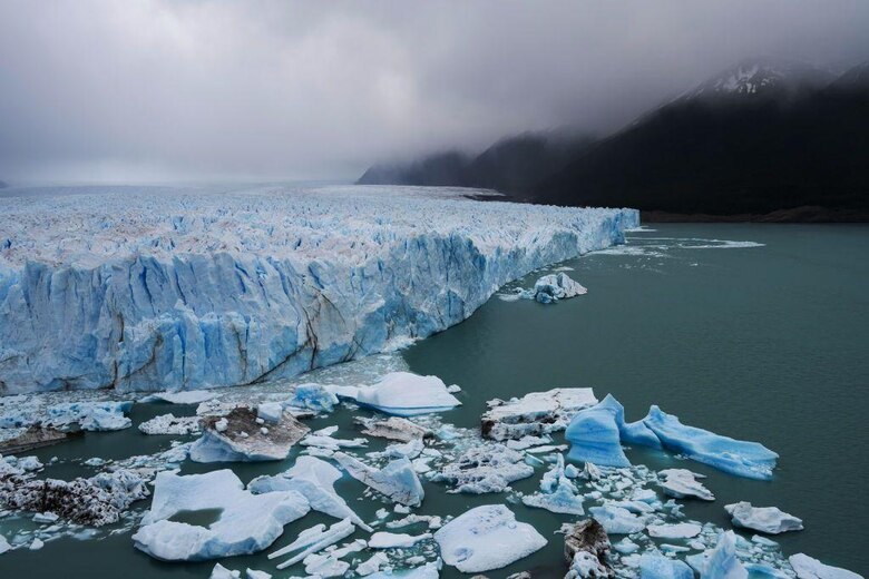 El repentino y veloz retroceso del Perito Moreno, uno de los pocos glaciares estables de la Patagonia argentina