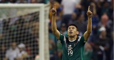 Peralta, el jugador de la Concacaf; Jiménez marcó el mejor gol