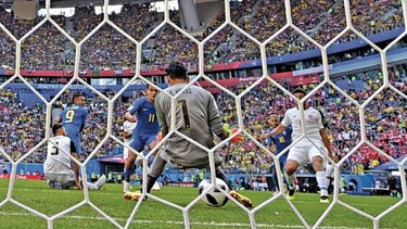 Brasil sufrió al ganar en los descuentos
