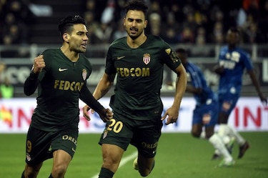 Con dos goles de penalti de Falcao, Mónaco logra segunda victoria consecutiva