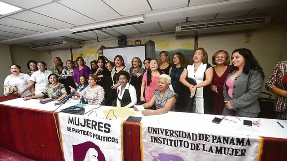 Mujeres de Partidos Políticos rechazan aprobación de reformas constitucionales