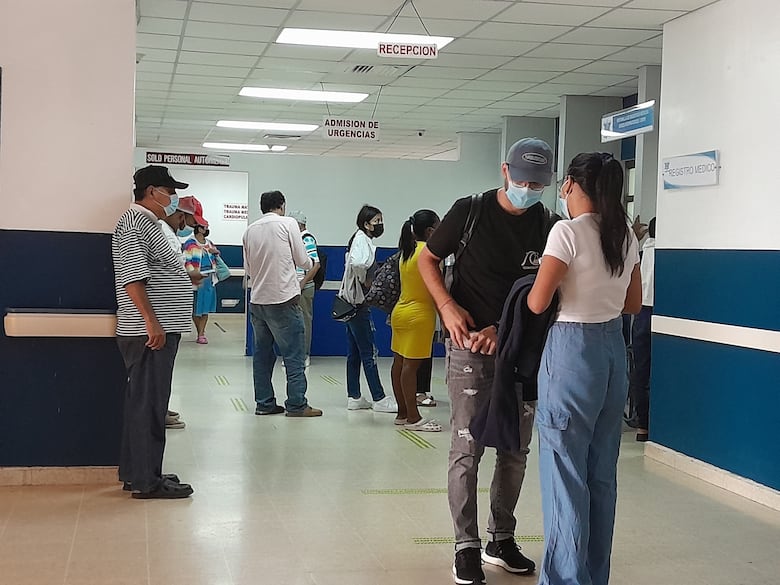 Drama y esperanza en el cuarto de urgencia del Elefante Blanco